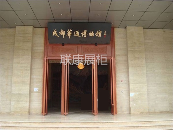 木器文物展柜的保存需要注意哪些方面？