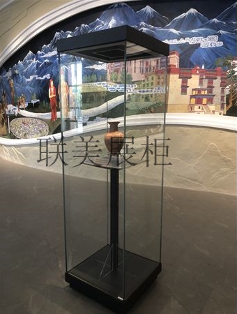 文物展柜是自己設(shè)計還是展柜廠家設(shè)計哪個更合適?